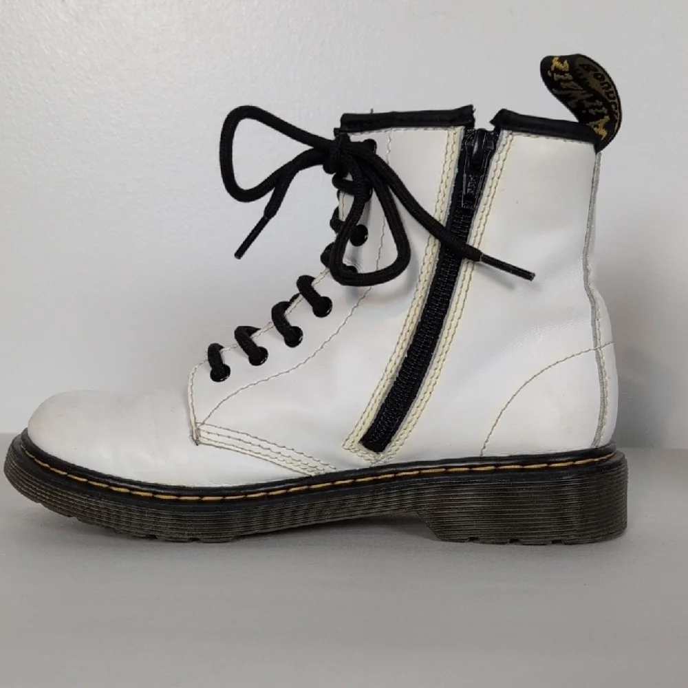 Dr. Martens AirWair Zavala Boots
